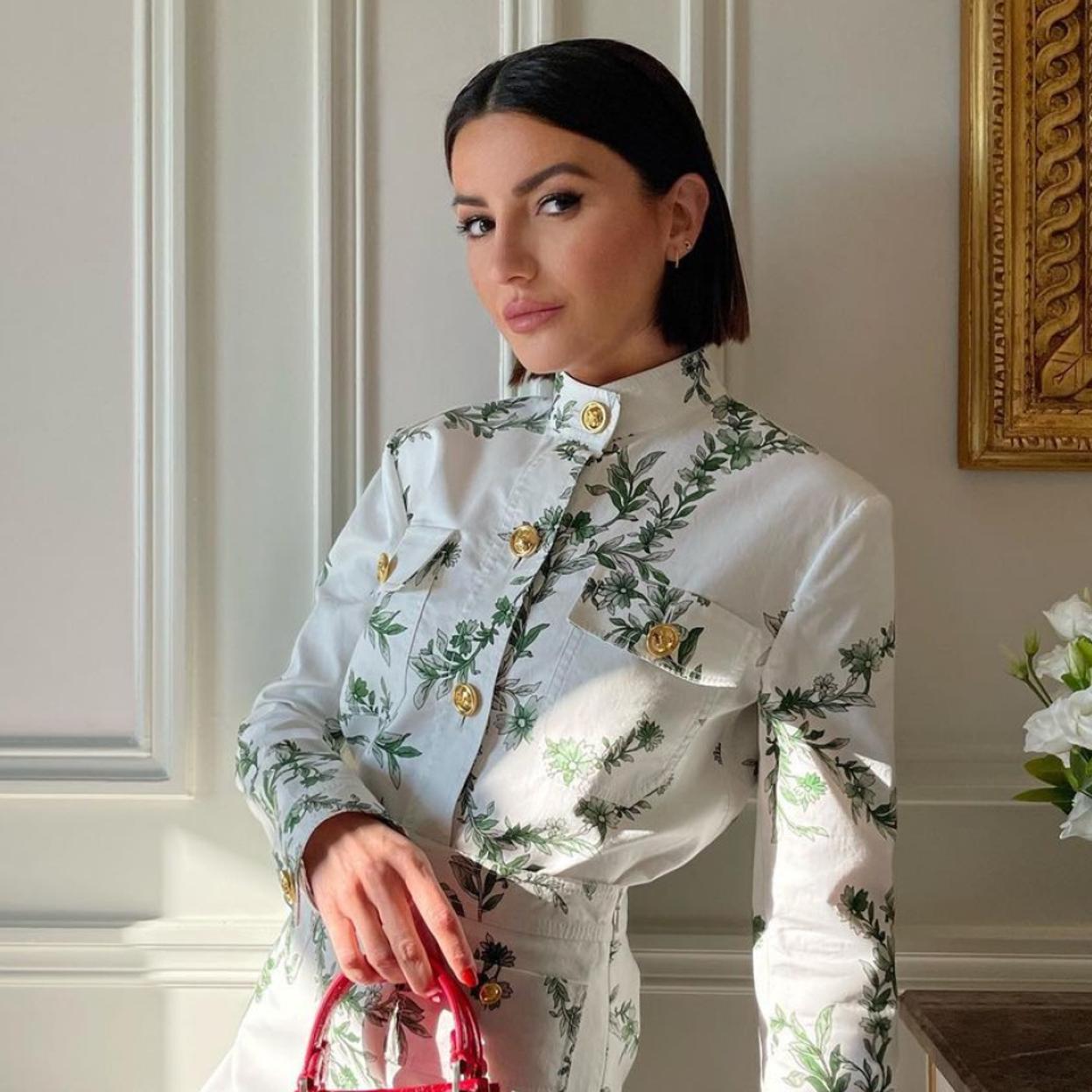 Pincha en la imagen para descubrir las mejores cremas y sérums para combatir ojeras, arrugas y bolsas del contorno de los ojos.