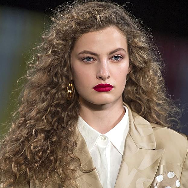 Este gel definidor de rizos de Mercadona arrasa en TikTok por su eficacia para moldear el pelo