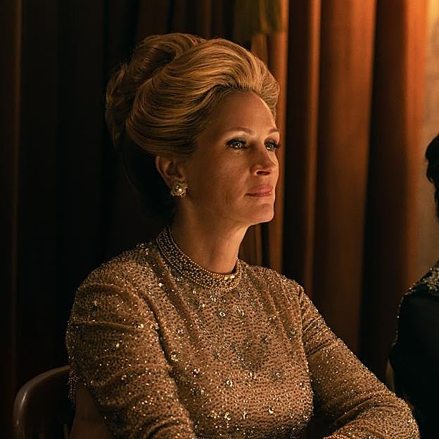 Julia Roberts en una imagen de la serie de Starzplay, Gaslit. 