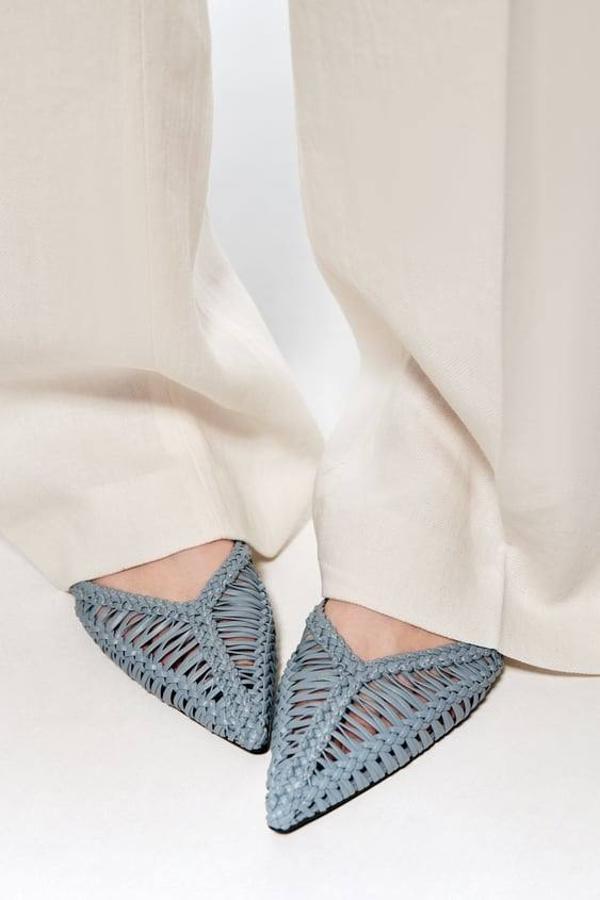 Zara nos trae un modelo trenzado y en color azul