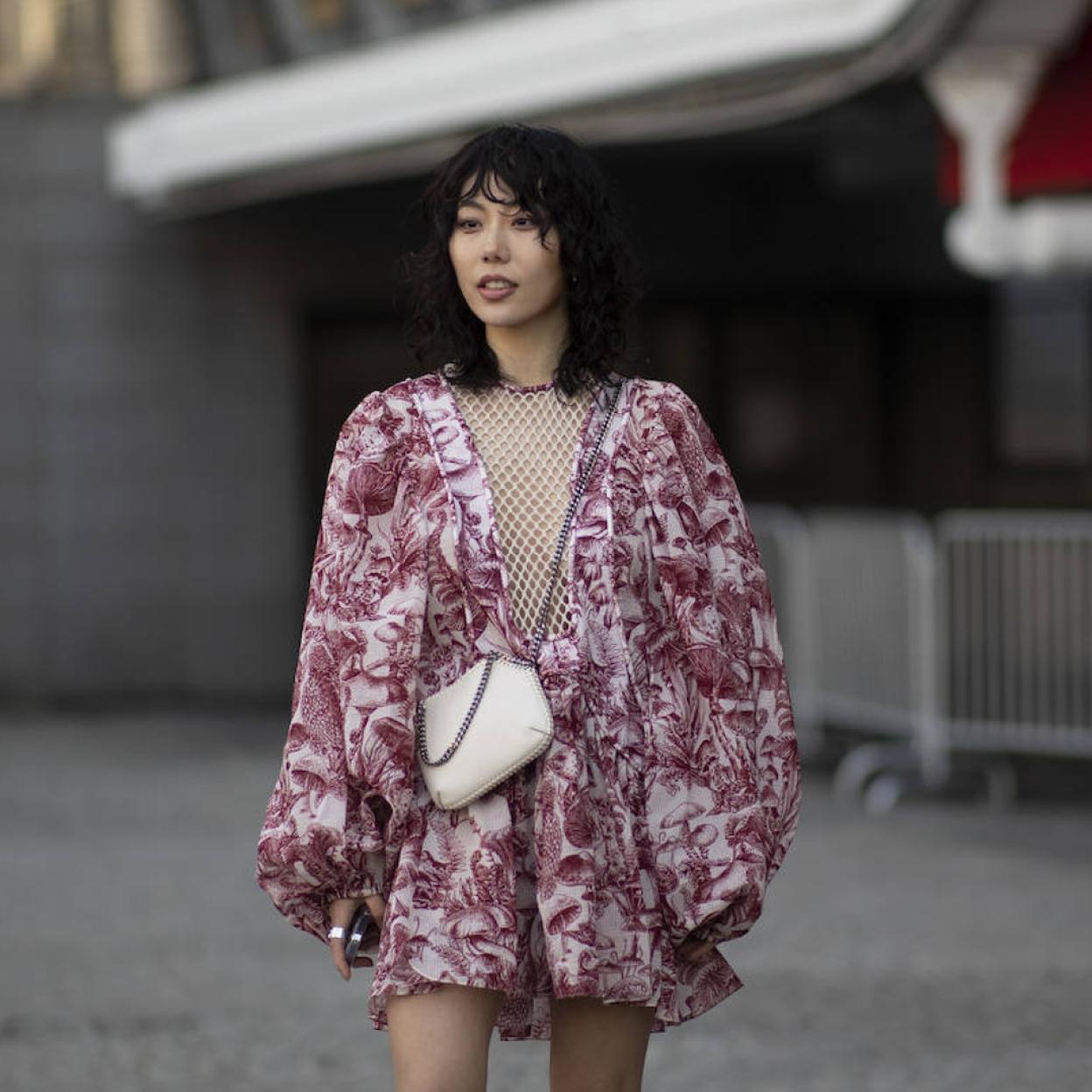 Pincha en la foto para ver los vestidos de flores que necesitas para apuntarte a la tendencia estrella de la primavera y dar con tu look favorito de la temporada