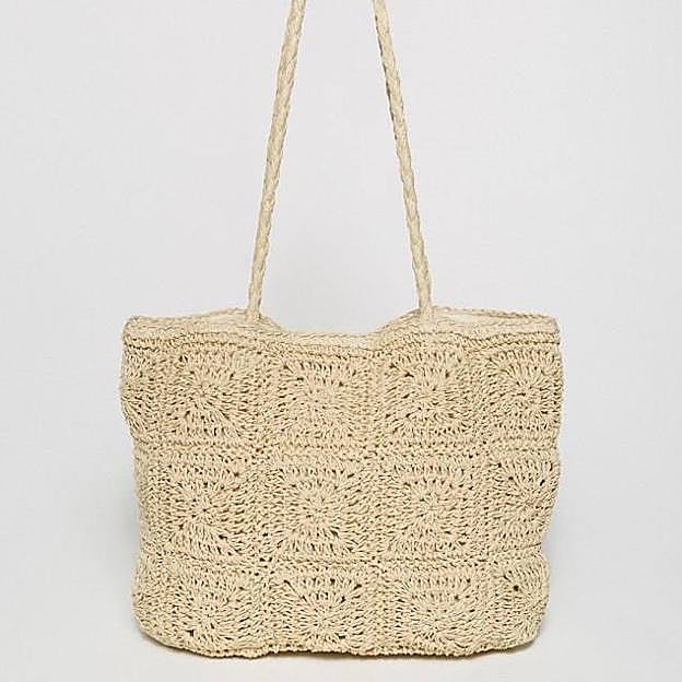 Imagen principal - Los bolsos grandes nunca pasan de moda