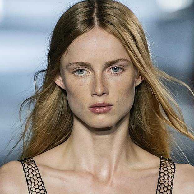 Esta base de maquillaje en cápsulas lo disimula todo, se aplica muy fácil y deja un acabado muy natural