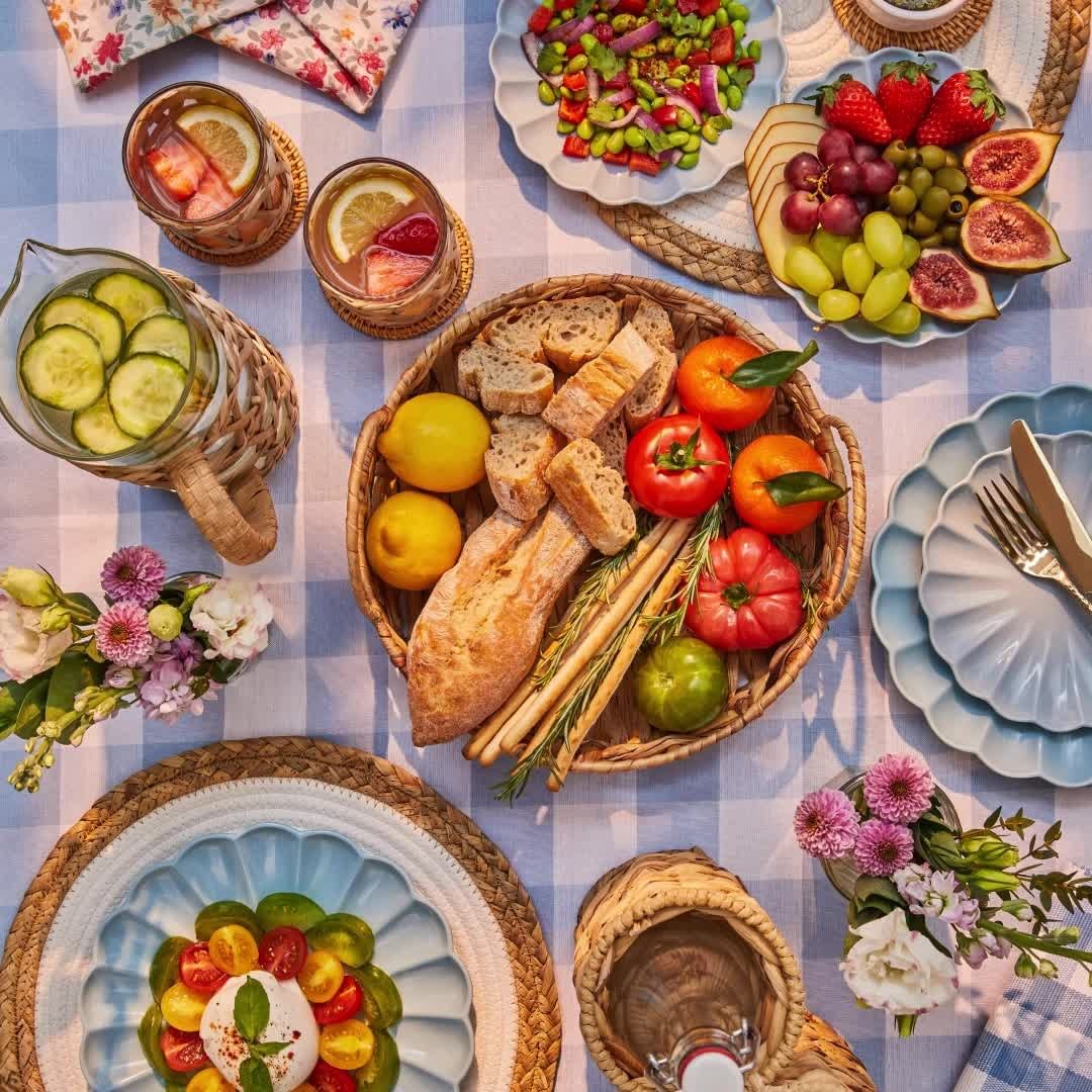 ... y el resto de complementos y menaje, como cestas o bajoplatos, están disponibles desde 2.50 euros.