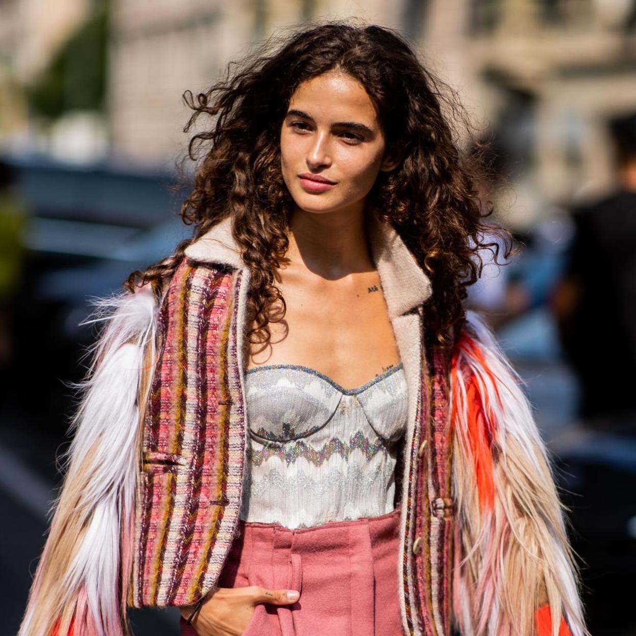 Para la fan de la espuma para rizos, tenemos la opción perfecta que no reseca ni acartona el cabello.