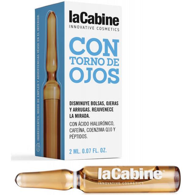 Una fórmula concentrada antienvejecimiento y antifatiga que se sirve de los péptidos reafirmantes, la avena con efecto tensor y bótox inmediato, las microalgas lifting y revitalizadoras, el ácido hialurónico hidratante y rellenador, la cafeína energizante y tonificante, la coenzima Q10 antioxidante y el lactato de mentilo refrescante y descongestivo.