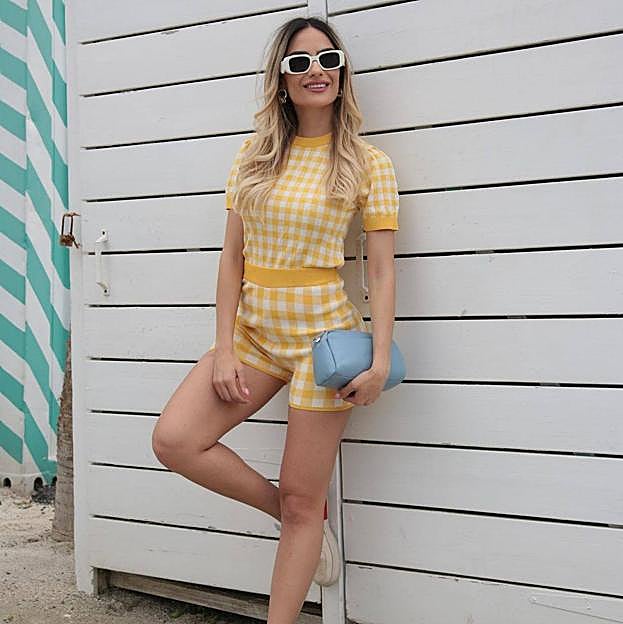 Si buscas un look cómodo, fácil y favorecedor con el que verte rejuvenecida necesitas este conjunto de punto de Sfera que causa furor en Instagram