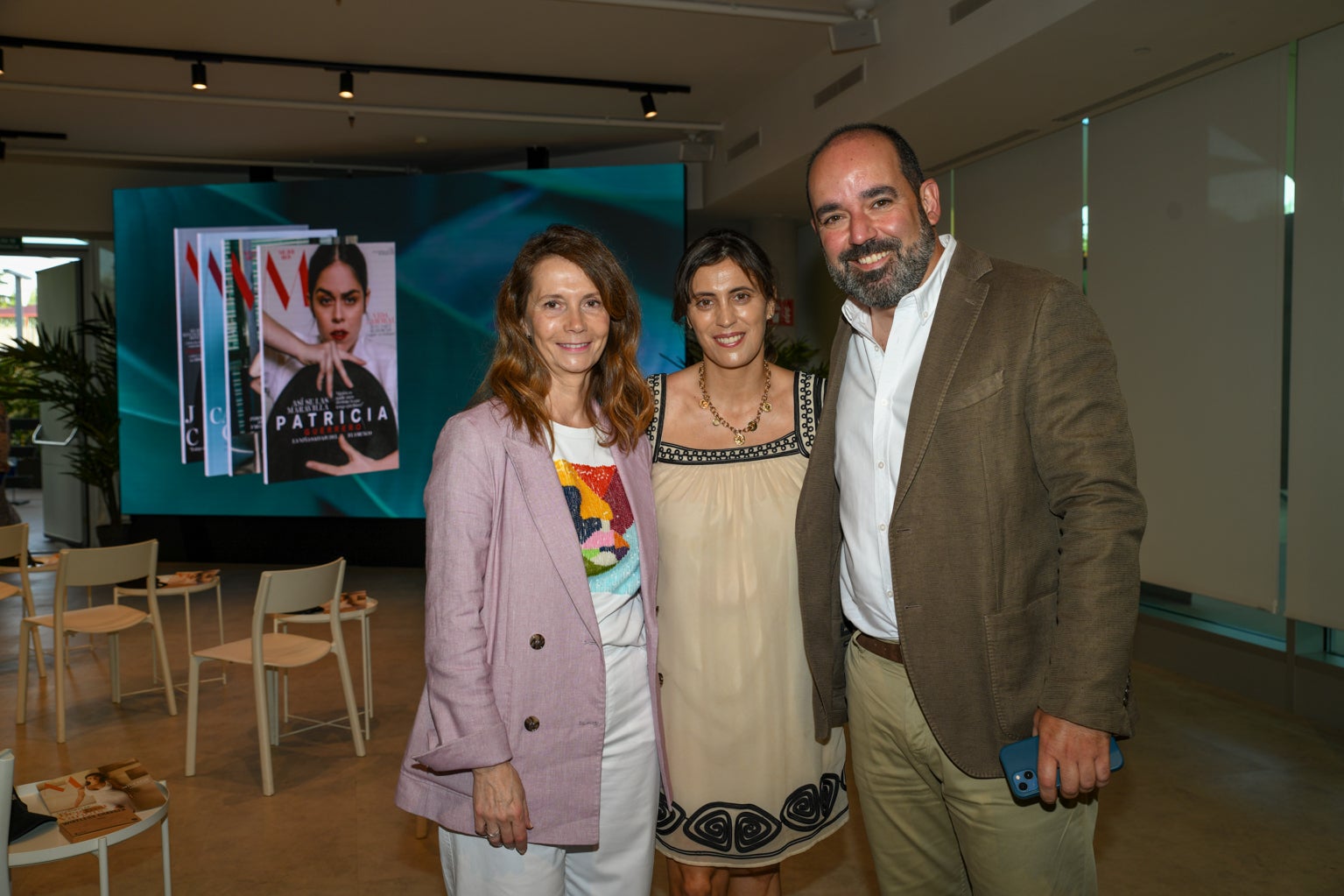 Rosa Alonso, directora Comercial del área de Estilo de Vida de CM Vocento; Constanza Belda, Jefe de Prensa de SEAT España; y Antonio Esteban, de CM Vocento.