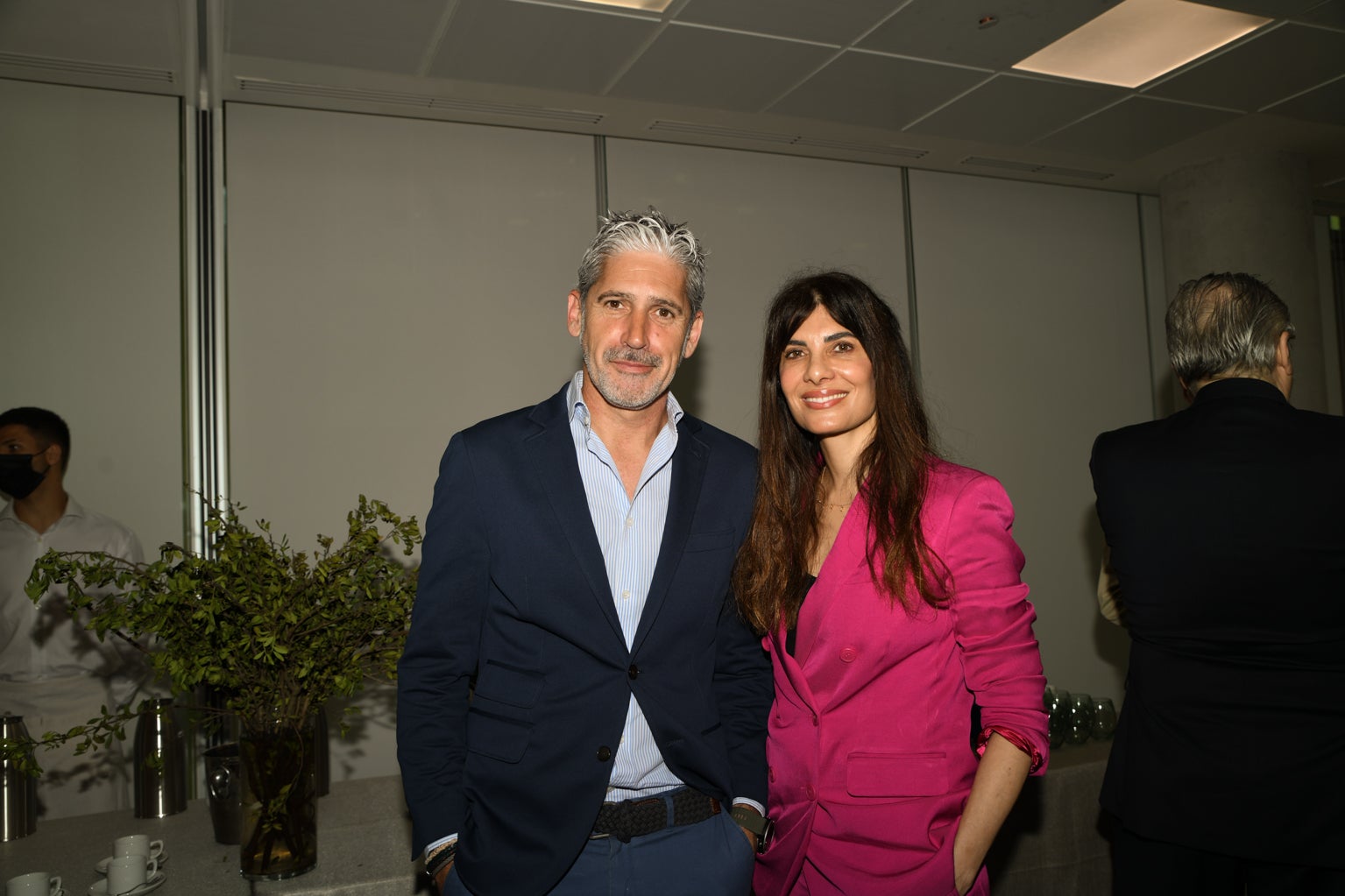 Carlos Álvarez, director comercial de CM Vocento y Beatriz Navarro, directora de marketing Iberia Renault y Alpine.