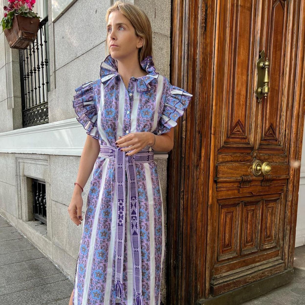 Pincha en la imagen para descubrir más vestidos y conseguir un look primaveral bonito.