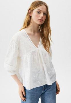 Imagen secundaria 2 - Los blusones rúsitco, cropped y con bordados