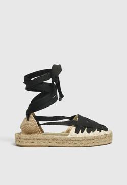 Imagen secundaria 2 - Las alpargatas en teja, caqui y negro