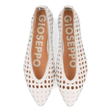 Imagen secundaria 1 - Las bailarinas caladas las puedes encontrar en varias firmas.