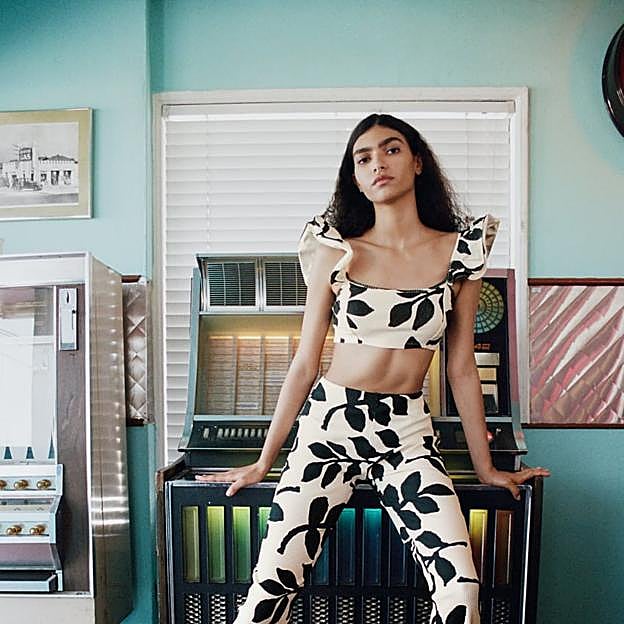 Este conjunto de Zara promete ser un éxito de ventas ¡y sienta de lujo tengas la talla que tengas! 