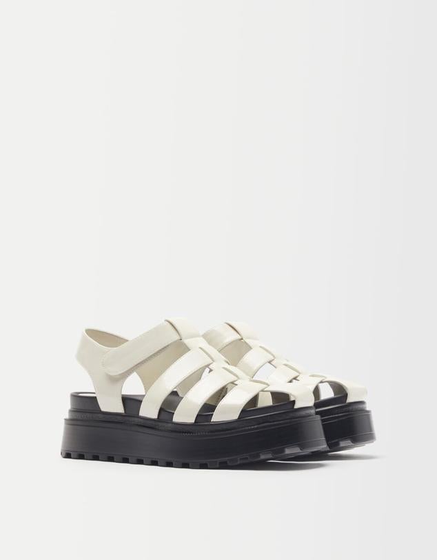 De Bershka (35,99 euros).