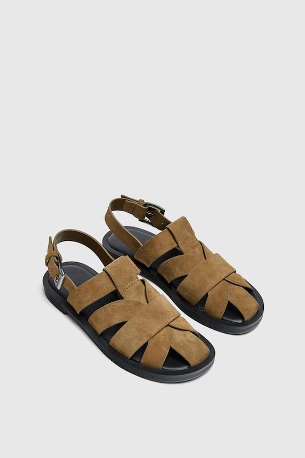 De Pull&Bear (25,99 euros).