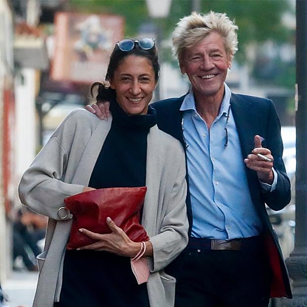 Por qué dicen que Ernesto de Hannover está arruinado: parece que le ha pedido dinero a su novia española, Claudia Stilianopoulos, y a su exmujer, Chantal Hochuli