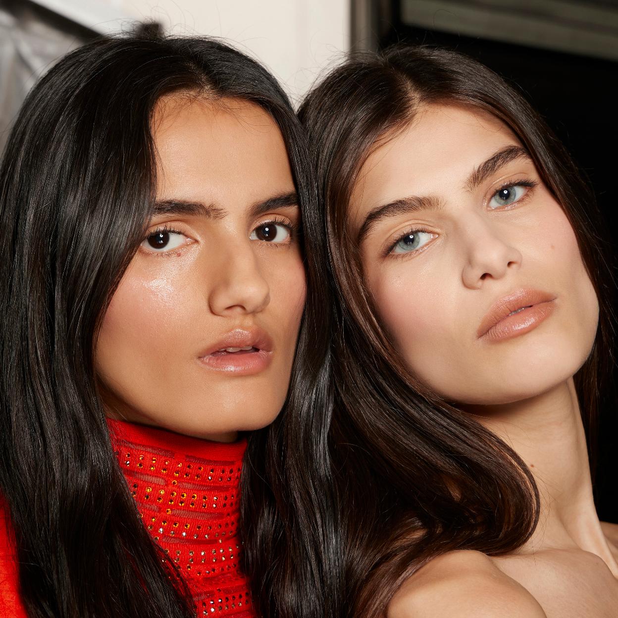 Pincha en la imagen para conocer todos los sérums de Mercadona que luchan contra el envejecimiento, la flacidez y las manchas por poco dinero. 