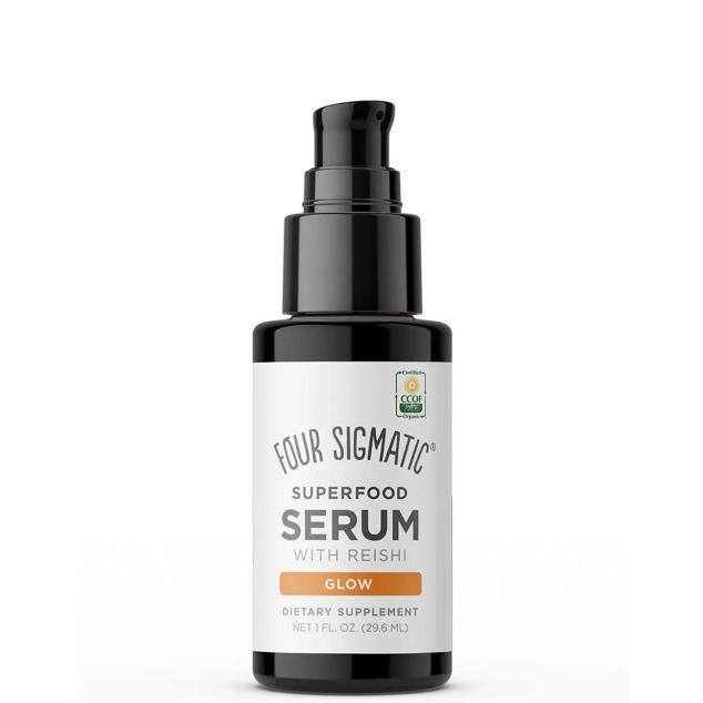 Un sérum en aceite elaborado con super alimentos que hidratan y desvelan el cutis más radiante y sedoso. Está formulado con hongo reishi y aceites orgánicos de aguacate, oliva y jojoba, así como vitamina E, que tersan, favorecen la hidratación, revitalizan, iluminan y refuerzan la barrera protectora de la piel. Mientras, el aceite de semilla de tsubaki mantiene la elasticidad al ayudar a la síntesis de procolágeno.