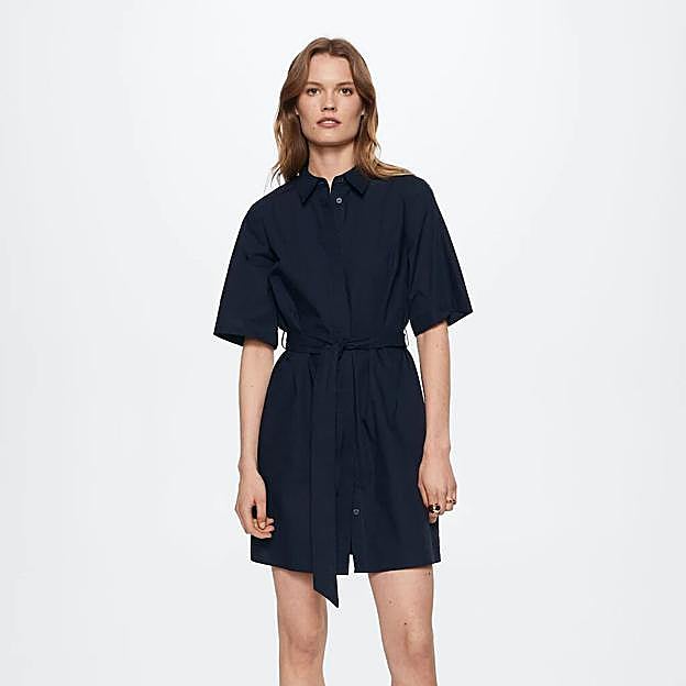 Imagen principal - El look de Intagram más ponible con solo 3 prendas