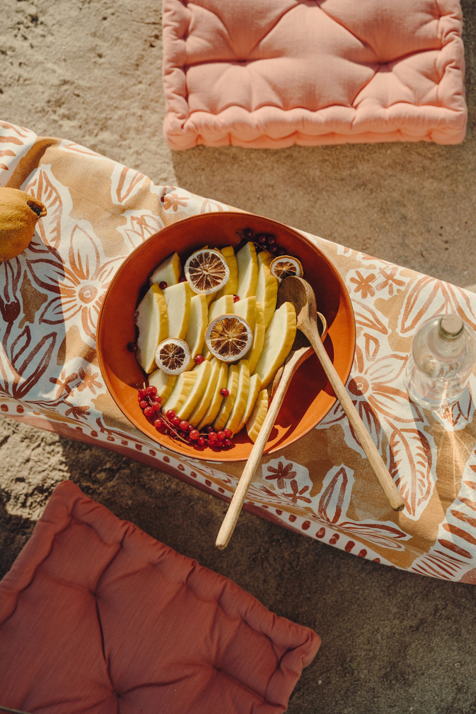 Adornos y muebles de terraza y jardín baratísimos de H&amp;M Home para disfrutar del verano al aire libre