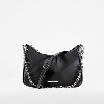 Imagen secundaria 1 - Bolso de Bershka (12,99 €), bolso de Brownie (30,90 €)