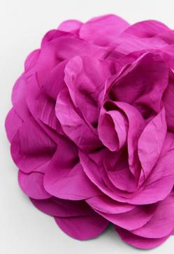 Imagen secundaria 2 - Tenemos la versión low cost del accesorio de lujo más elegante que arrasa en el street style y necesitas para mejorar cualquier look