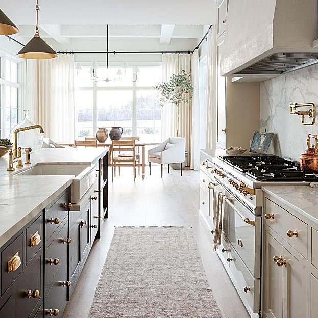 Cómo evitar los cinco errores más comunes al decorar una casa pequeña (y conseguir que parezca más grande)