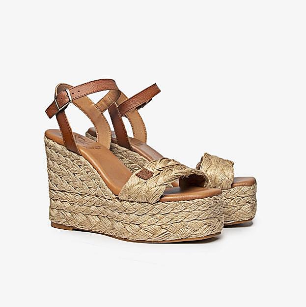 Las sandalias de cuña que ha llevado Sara Carbonero.