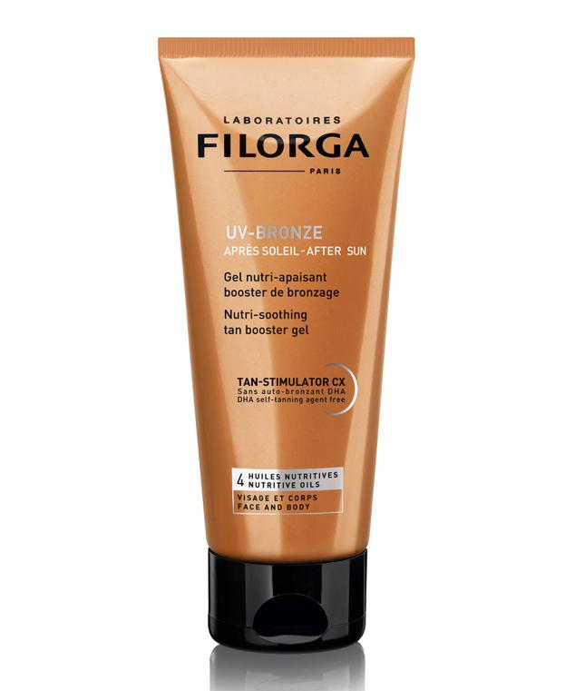 Un gel que se transforma en aceite para sublimar y reconfortar la piel ras tomar el sol. Hidrata y nutre en profundidad además de alargar el bronceado y reparar el daño de la piel. Su fórmula emplea una combinación de aceites de argán, albaricoque, almendra y aguacate, junto a ácido hialurónico y antioxidantes.