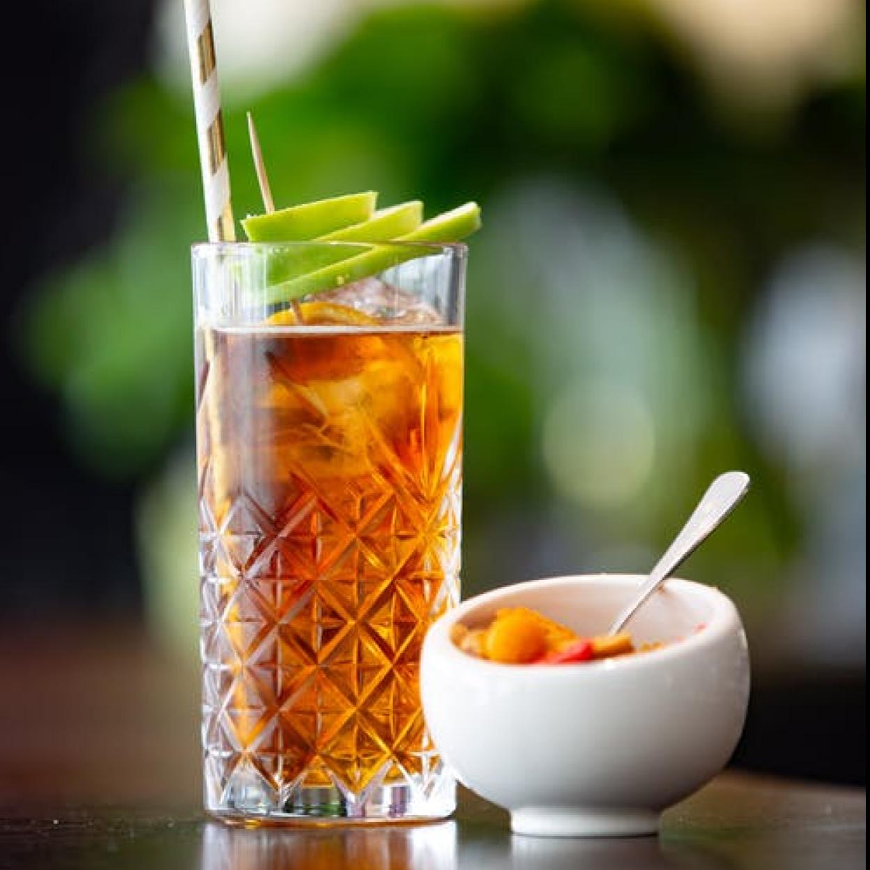 Un té frío (sin azúcar) es excelente en verano.