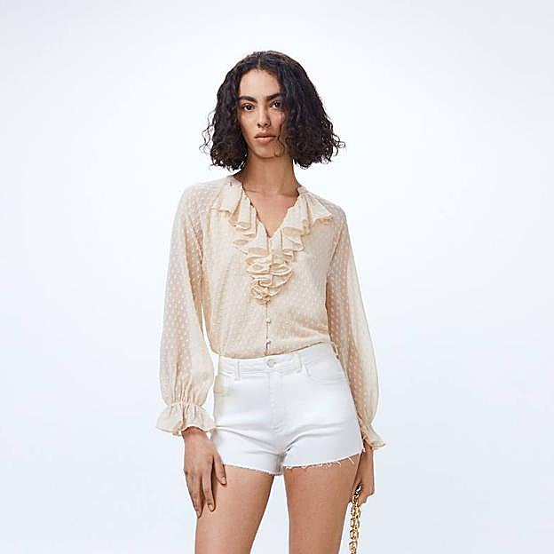 Imagen principal - Estas blusas son tan baratas que seguro que te las puedes permitir