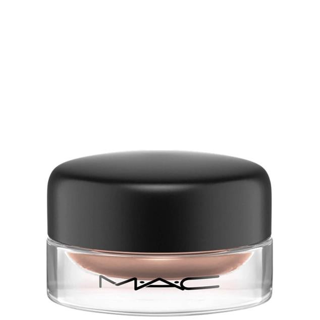 Agregue profundidad y definición a sus ojos con MAC Long Wear Eye Shadow. Este tono crema ofrece un color flexible y se puede usar solo o en combinación con otros productos. Formulado con emolientes, humectantes y antioxidantes, se desliza suavemente y se seca rápidamente. Precio: 26 €.