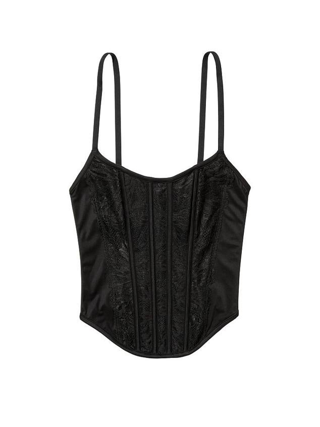 Este corsé provoca elegancia y un toque sensual. Es un básico de armario para looks sencillos e incluso para ir a la oficina. Es de Victoria's Secret. Precio: 33,09 €. 