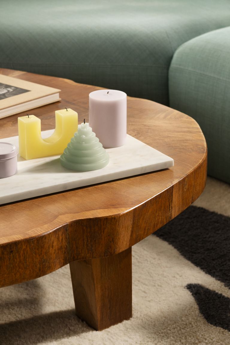 Estas originales velas con formas geométricas y colores soft están rebajadas a 4.99 euros en H&M Home.
