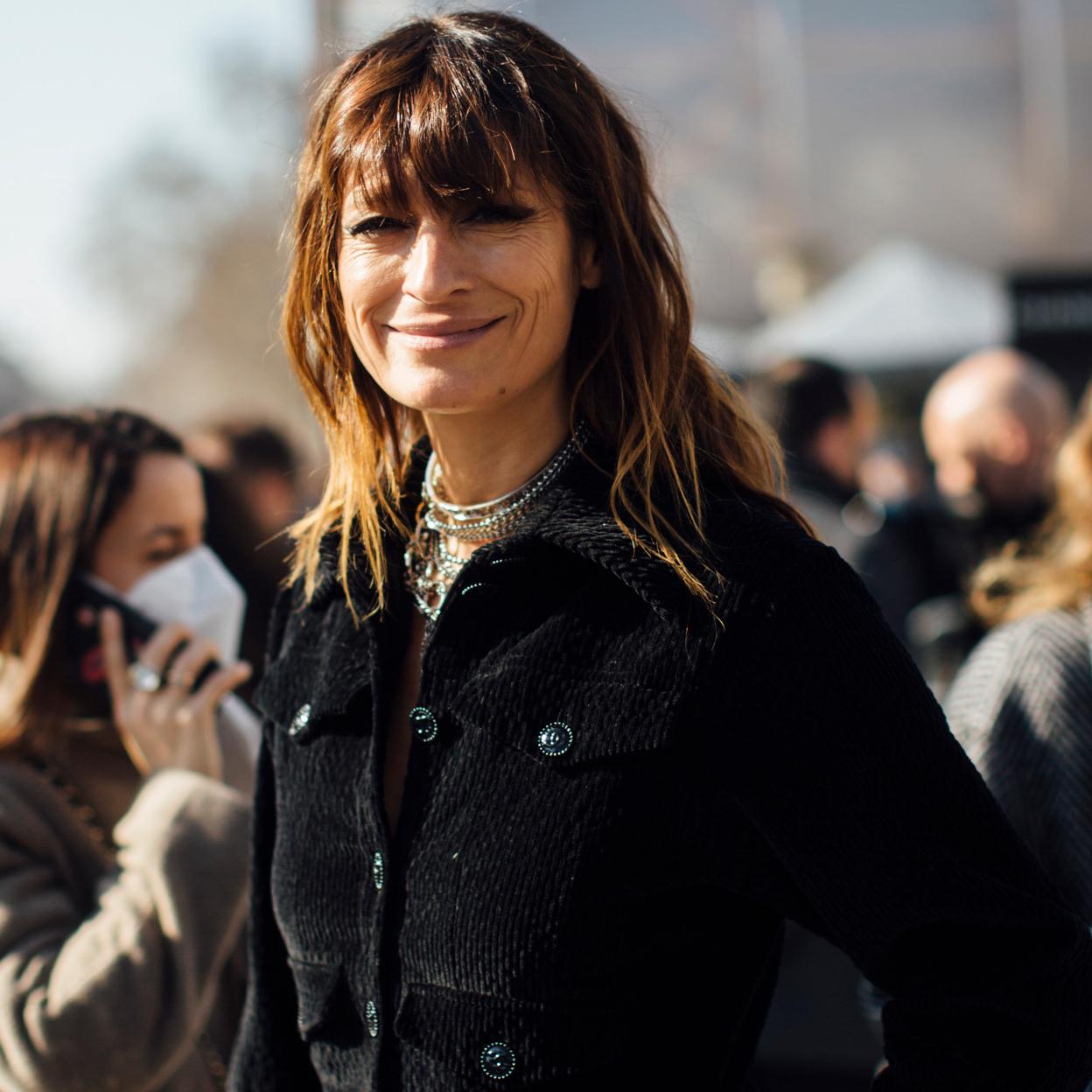 La brocha de farmacia made in Spain con protección solar antiedad que pone buena cara al instante y que es ideal para reaplicar