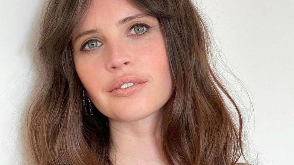 Sérums con ácido poliglutámico, el activo mucho más hidratante que el ácido hialurónico que necesitas para corregir los signos de la edad