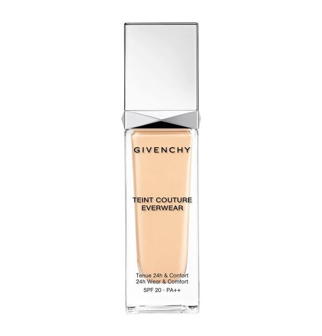 Teint couture Everwear de Givenchy es resistente al agua.  Cómpralo aquí