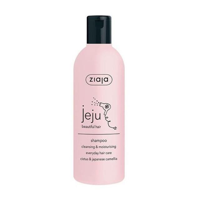 Nuevo champú de la marca Ziaja indicado para la higiene diaria del cabello, que aporta hidratación y purifica la melena. Sin siliconas. Especialmente recomendado para cabello graso. Limpia, suaviza y aporta brillo al cabello, gracias a su ingrediente principal: la inulina.  Precio: 3,97 euros de Atida MiFarma .