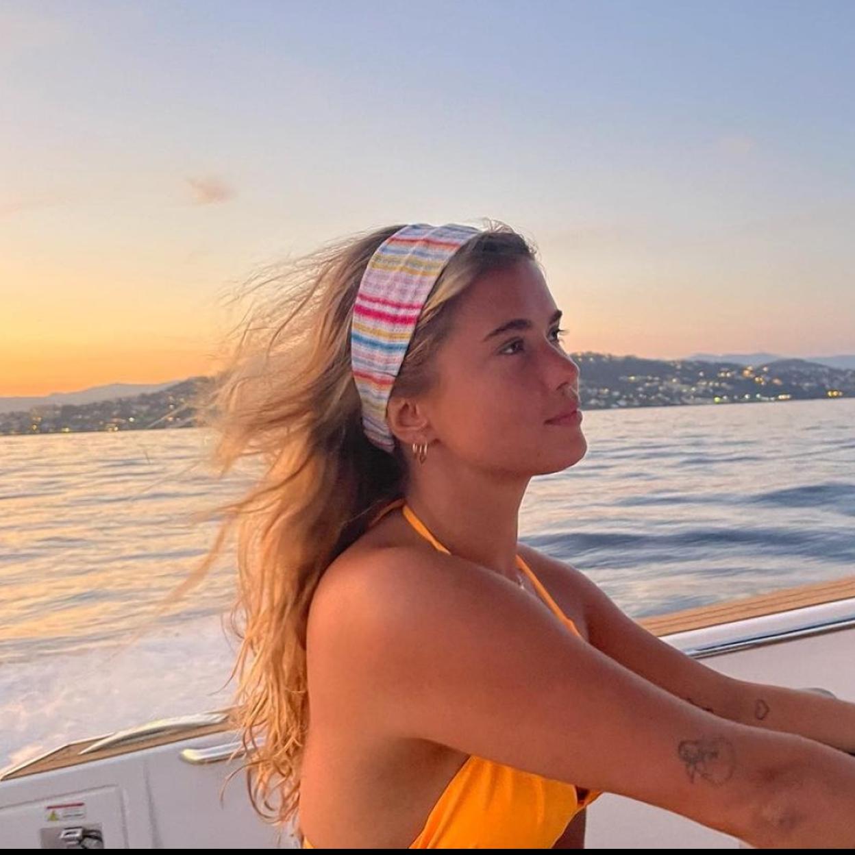 Este es el gel de aloe vera que te aplicarás tras la exposición solar porque hidrata, reafirma y calma la piel