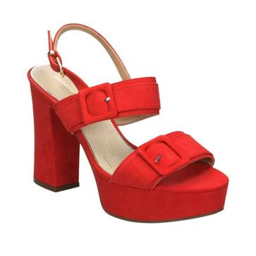 Imagen secundaria 1 - Las sandalias de tacón cómodo y plataforma de Eugenia Martínez de Irujo perfectas para parecer más alta