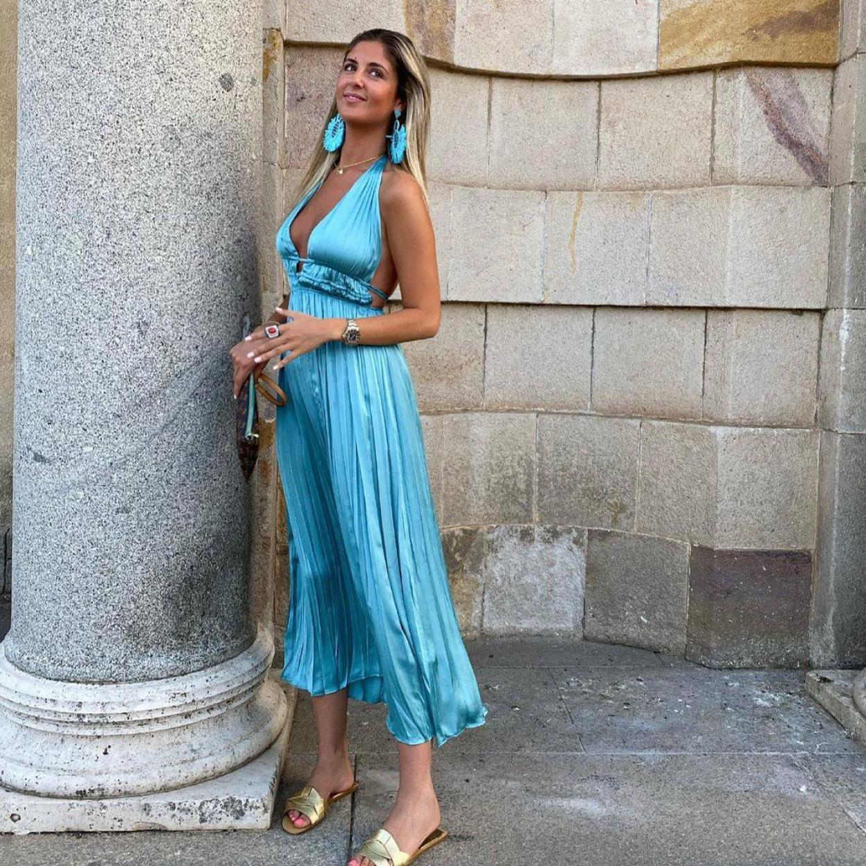 Para el día o la noche, así es el ponible y favorecedor vestido que levanta pasiones este verano por lo mucho que rejuvenece