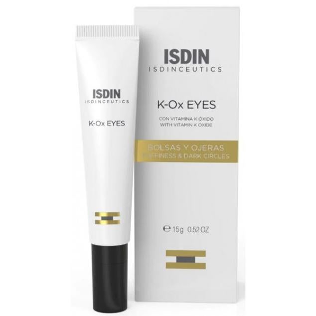 Perfecto para reducir arrugas y líneas de expresión, esta crema para el contorno de ojos reduce el volumen de las bolsas y atenúa el color morado o pigmentado de las ojeras. Su innovadora fórmula con ácido hialurónico provoca un efecto tensor que deja la mirada más descansada, rejuvenecida y luminosa por la mañana.