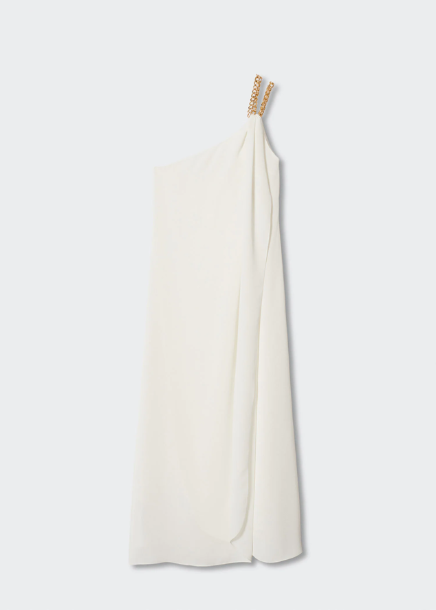 Ideal para fiestas o ceremonias, sobre todo por su diseño midi recto con tejido fluido. Es de Mango. Precio: 59,99 €. 