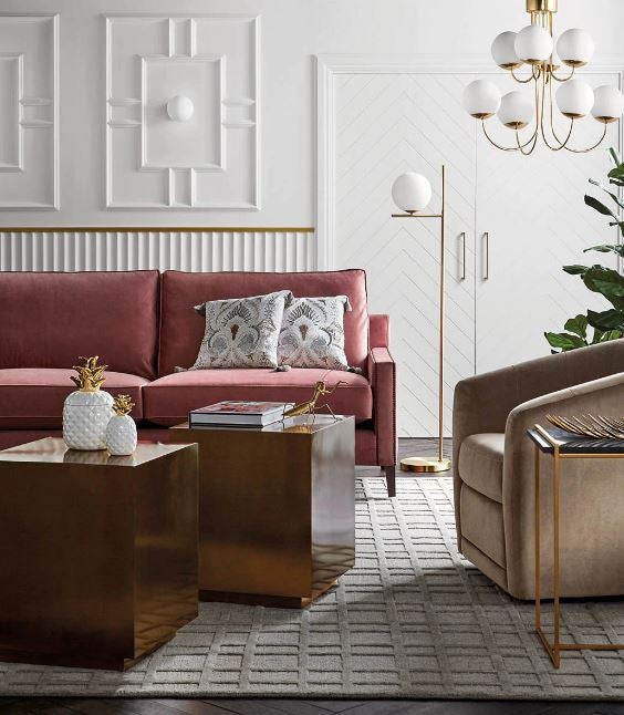 El Mid Century Modern marca la tendencia deco este año, y por eso no hemos podido resistirnos a buscar alguna pieza de este para poner una nota muy trendy en nuestro salón. ¿Nuestro flechazo? Esta lámpara de techo ideal que parece sacada de un anticuario, pero que encontramos por 99.95 euros en las rebajas de El Corte Inglés. Cómpralo aquí