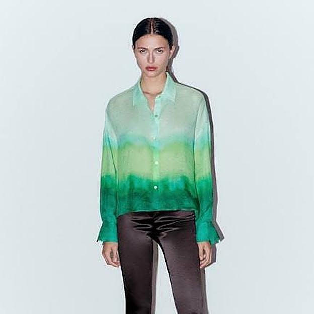 Imagen principal - Estas camisas te harán olvidarte de las rebajas