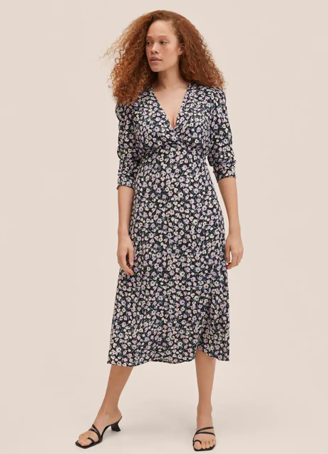 Imagen - Un vestido de flores de las rebajas de Mango.