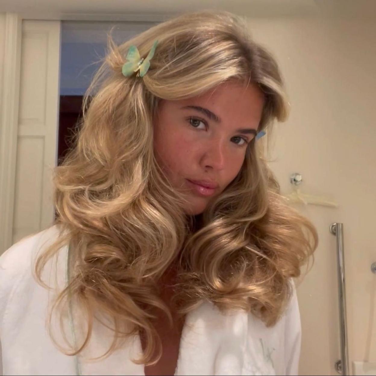 La mascarilla capilar para rizos de la marca más viral del verano que deja el pelo con ondas perfectas