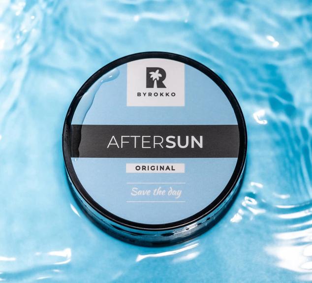 El aftersun de Byrokko rejuvenece tu piel después de haber tomado el sol. Consiguiendo una hidratación y nutrición que restaura el equilibrio de hidratación natural. Precio: 19,49 €.