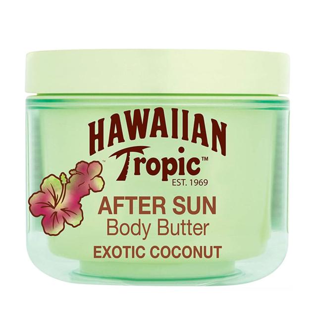 Hawaiian Tropic Aftersun Body Butter Coco es el aliado perfecto para todo tipo de pieles, sobre todo por su aroma a coco que dejará sobre tu cuerpo. Precio: 10,99 €. 